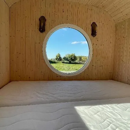 럭셔리텐트 Glamping - Stylova Maringotka V Srdci Ladova Kraje, Pobliz Hlavniho Mesta Prahy