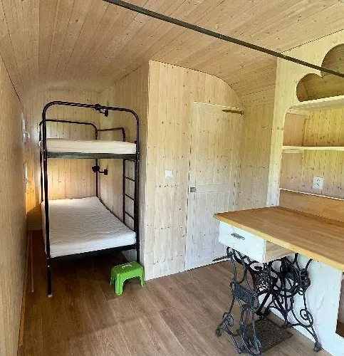 Glamping - Stylova Maringotka V Srdci Ladova Kraje, Pobliz Hlavniho Mesta Prahy *