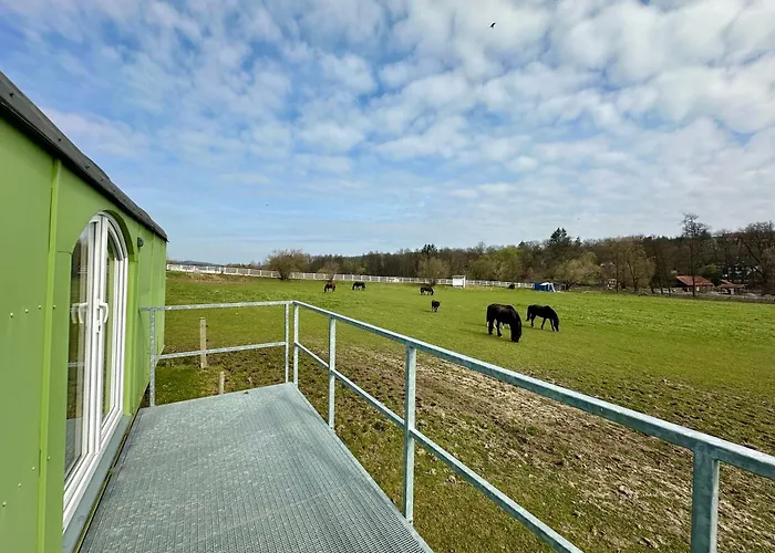 Glamping - Stylova Maringotka V Srdci Ladova Kraje, Pobliz Hlavniho Mesta Prahy خيمة فخمة *